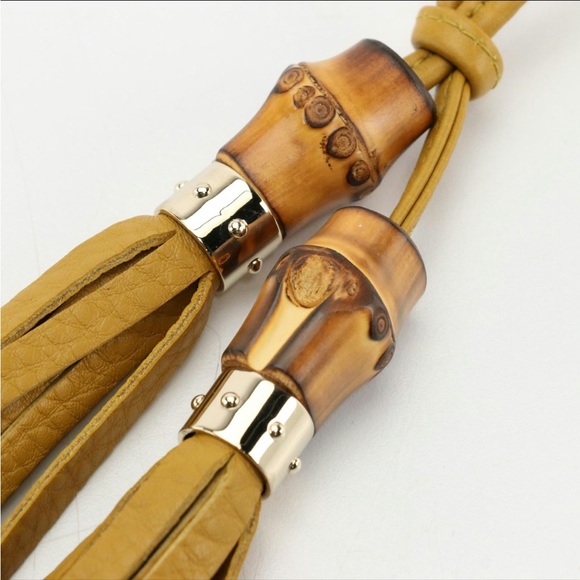 Gucci Bamboo Tassel Charm in Mustard Yellow Leather - Picture 2 of 4